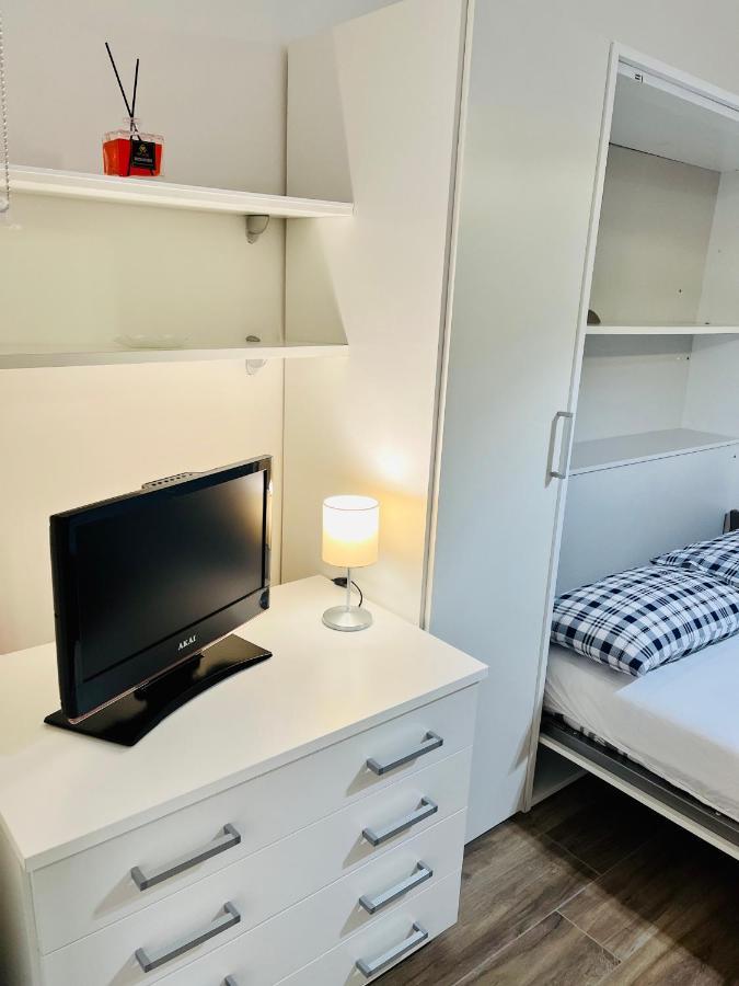 La Vacanzella Al Gesu' Nuovo Appartement Napels